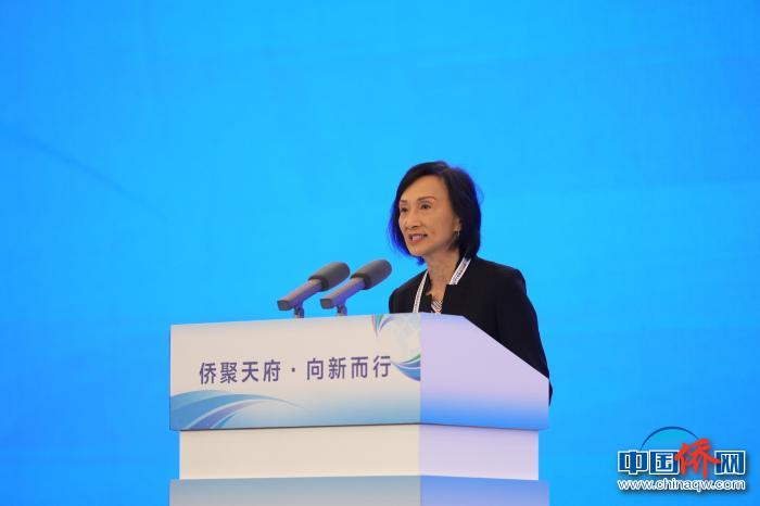 侨领翁翠玉“架桥”：推动巴蜀文化海外落地生根