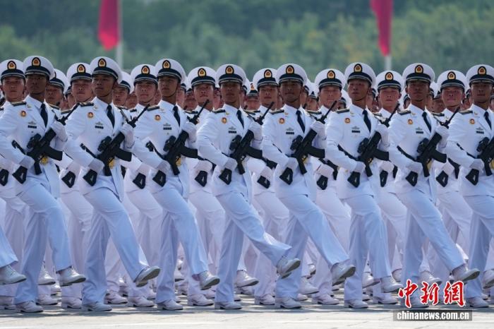 中国“里程碑”式阅兵令人印象深刻