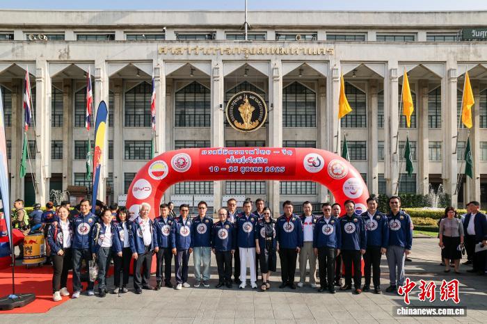 “中泰建交50周年友谊之旅”车队开启5000公里跨国行程