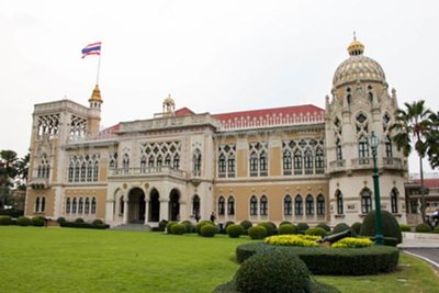 泰国国王批准解散国会下议院